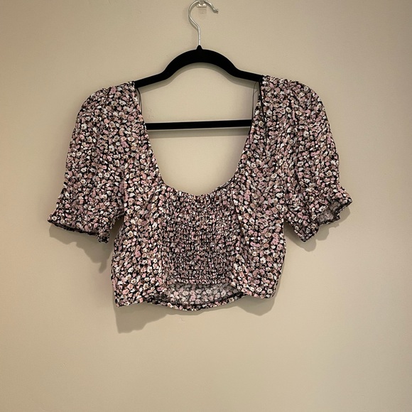 urban outfitters flower top! - Picture 2 of 3